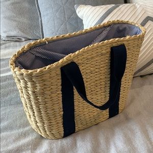 NWOT - LOFT Straw tote with navy & white interior